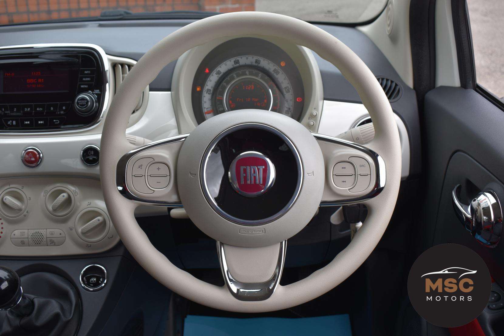 2017 FIAT 500 2017 FIAT 500