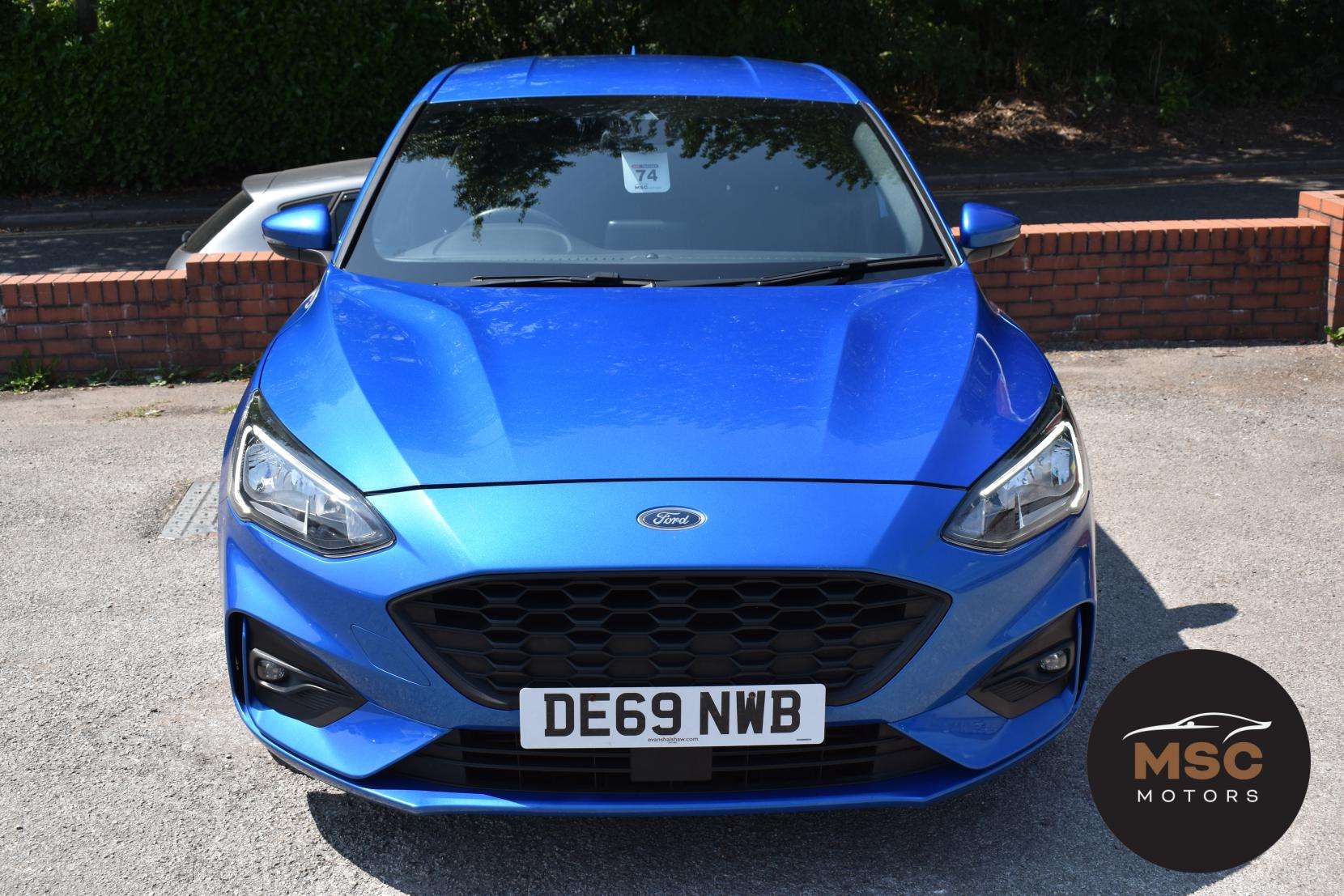 A 2019 FORD FOCUS 1.0T EcoBoost ST-Line Hatchback 5dr Petrol Manual Euro 6 (s/s) (125 ps) A 2019 FORD FOCUS 1.0T EcoBoost ST-Line Hatchback 5dr Petrol Manual Euro 6 (s/s) (125 ps)