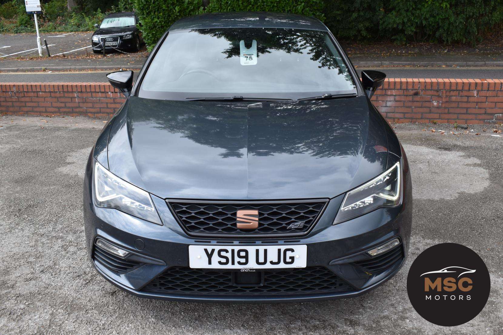 A 2019 SEAT LEON 2.0 TSI Cupra 290 Hatchback 5dr Petrol DSG Euro 6 (s/s) (290 ps) A 2019 SEAT LEON 2.0 TSI Cupra 290 Hatchback 5dr Petrol DSG Euro 6 (s/s) (290 ps)