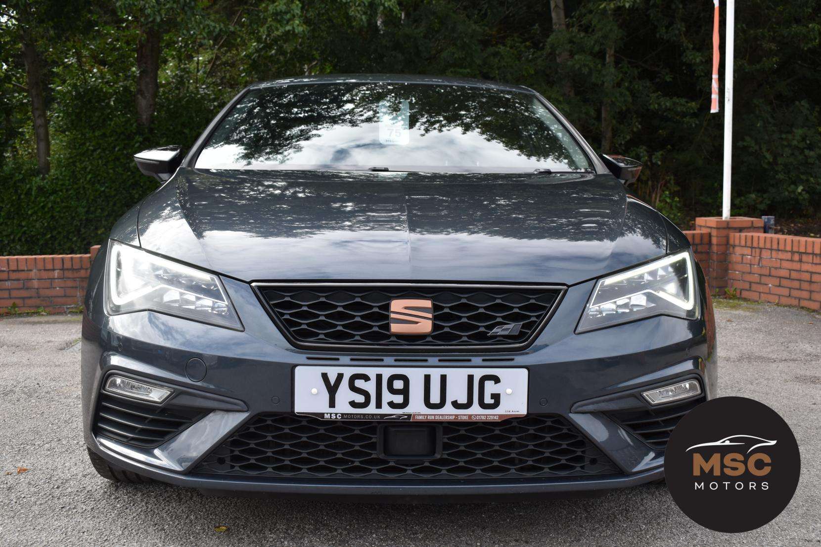 A 2019 SEAT LEON 2.0 TSI Cupra 290 Hatchback 5dr Petrol DSG Euro 6 (s/s) (290 ps) A 2019 SEAT LEON 2.0 TSI Cupra 290 Hatchback 5dr Petrol DSG Euro 6 (s/s) (290 ps)