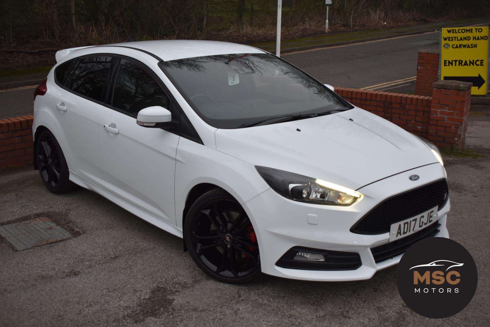 A 2017 FORD FOCUS 2.0T EcoBoost ST-3 Hatchback 5dr Petrol Manual Euro 6 (s/s) (250 ps) A 2017 FORD FOCUS 2.0T EcoBoost ST-3 Hatchback 5dr Petrol Manual Euro 6 (s/s) (250 ps)