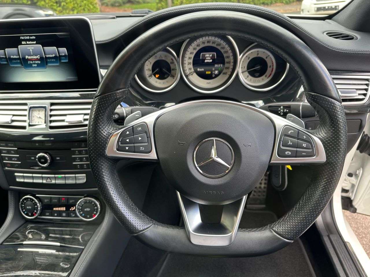 A 2016 MERCEDES-BENZ CLS CLASS 3.0 CLS350d V6 AMG Line (Premium) Coupe 4dr Diesel G-Tronic+ Euro 6 (s/s) ( A 2016 MERCEDES-BENZ CLS CLASS 3.0 CLS350d V6 AMG Line (Premium) Coupe 4dr Diesel G-Tronic+ Euro 6 (s/s) (