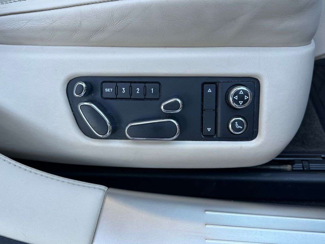 2016 BENTLEY FLYING SPUR 2016 BENTLEY FLYING SPUR