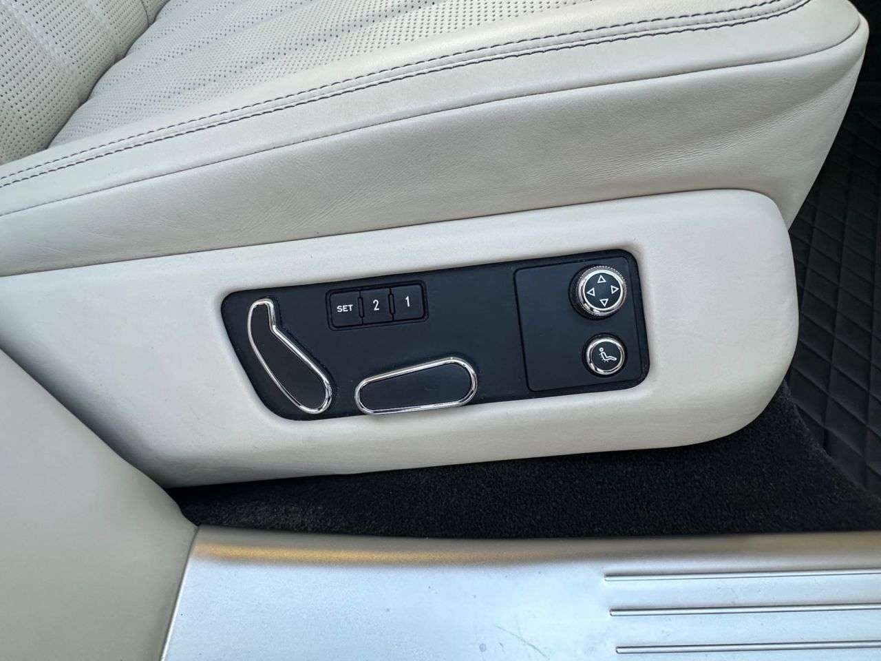 2016 BENTLEY FLYING SPUR 2016 BENTLEY FLYING SPUR