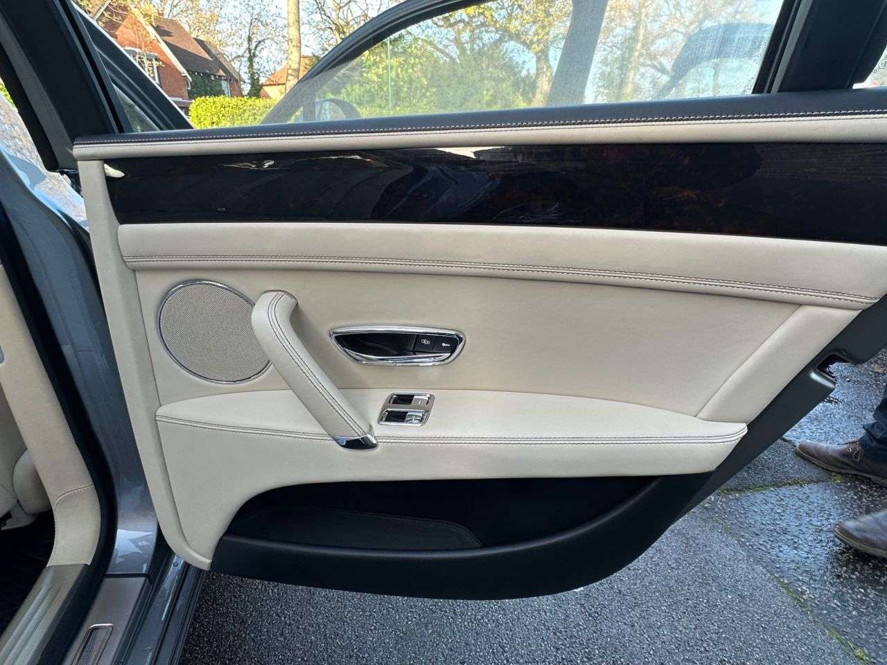 2016 BENTLEY FLYING SPUR 2016 BENTLEY FLYING SPUR