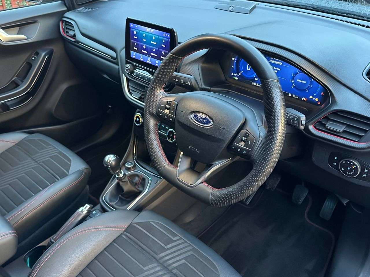 A 2022 FORD PUMA 1.0T EcoBoost MHEV ST-Line X SUV 5dr Petrol Hybrid Manual Euro 6 (s/s) (125 A 2022 FORD PUMA 1.0T EcoBoost MHEV ST-Line X SUV 5dr Petrol Hybrid Manual Euro 6 (s/s) (125