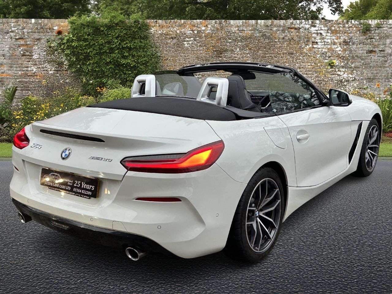 A 2022 BMW Z4 2.0 20i Sport Convertible 2dr Petrol Auto sDrive Euro 6 (s/s) (197 ps) A 2022 BMW Z4 2.0 20i Sport Convertible 2dr Petrol Auto sDrive Euro 6 (s/s) (197 ps)