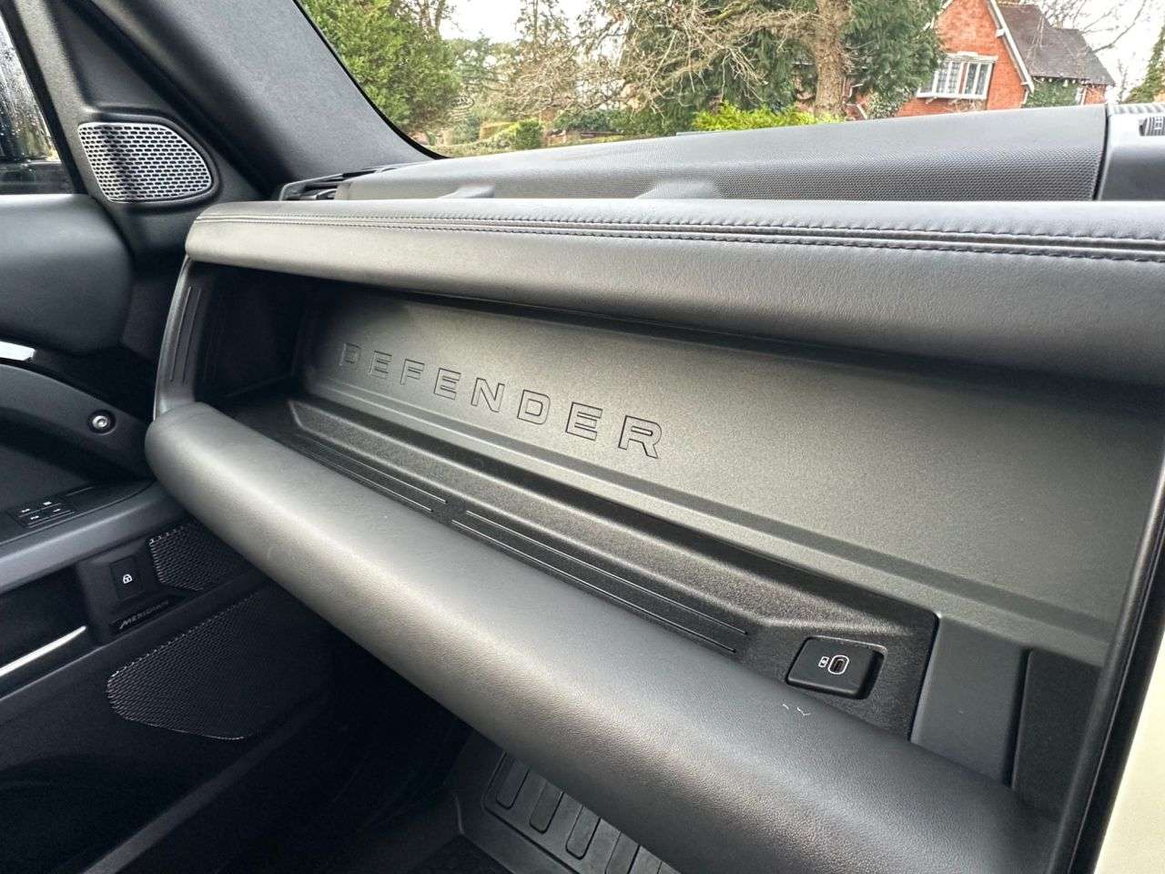 2023 LAND ROVER DEFENDER 2023 LAND ROVER DEFENDER