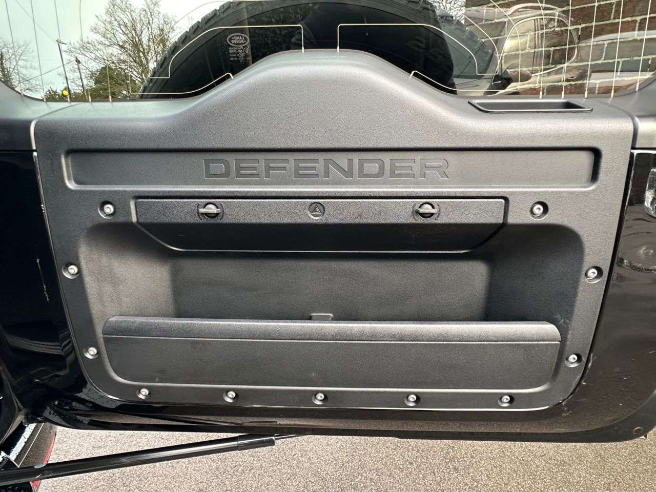 2023 LAND ROVER DEFENDER 2023 LAND ROVER DEFENDER