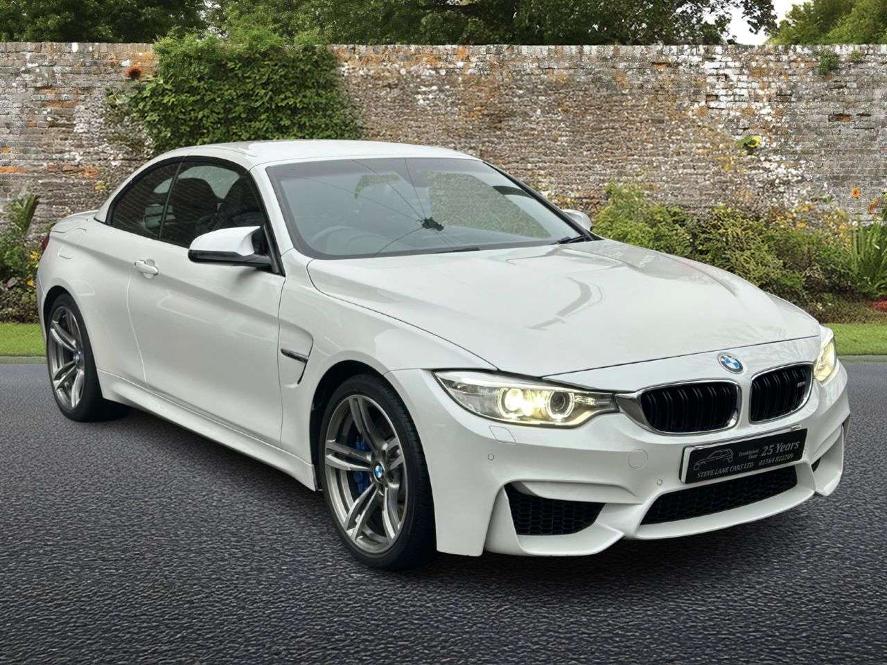A 2017 BMW M4 3.0 BiTurbo Convertible 2dr Petrol DCT Euro 6 (s/s) (431 ps) A 2017 BMW M4 3.0 BiTurbo Convertible 2dr Petrol DCT Euro 6 (s/s) (431 ps)