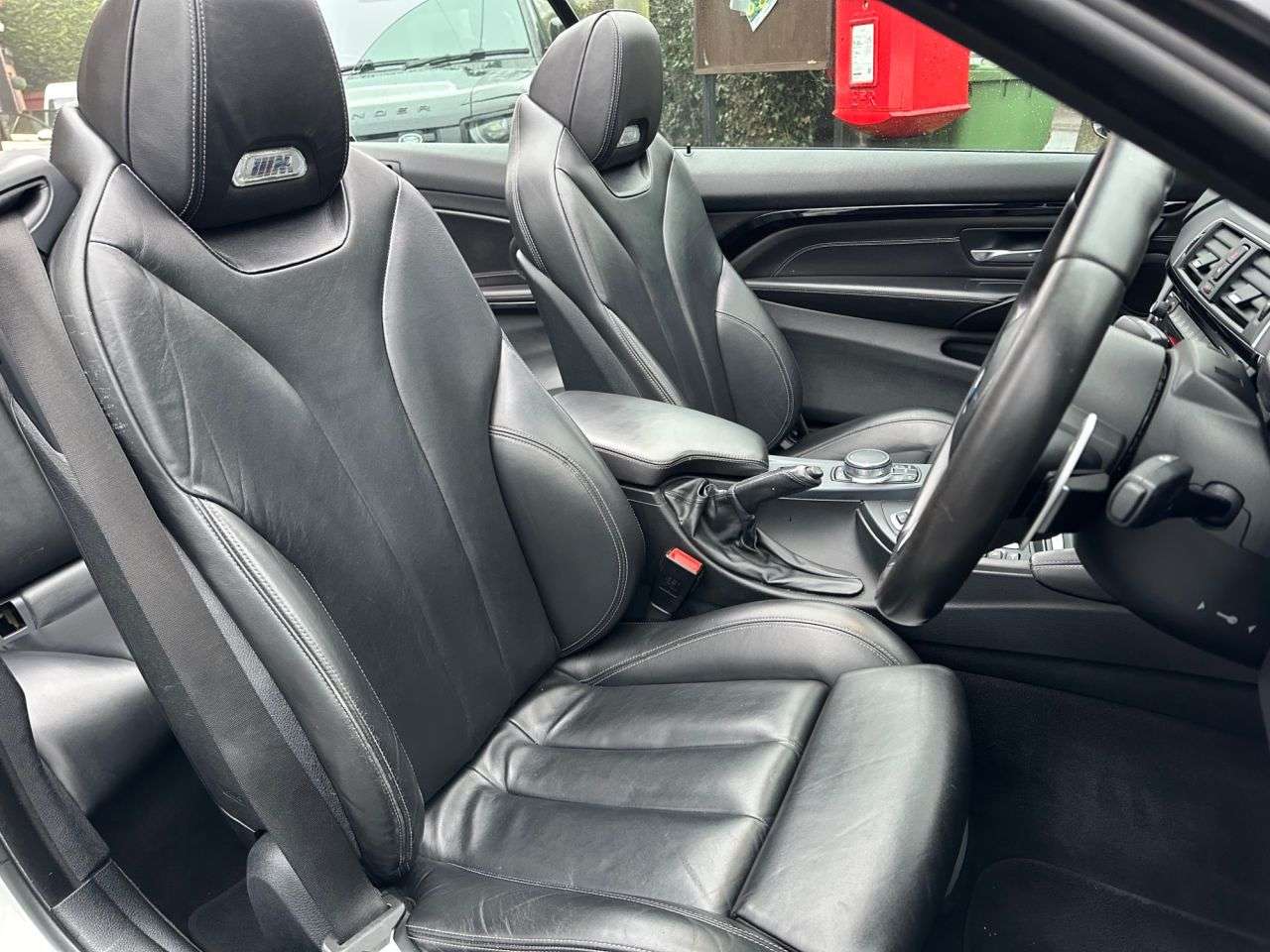 2017 BMW M4 2017 BMW M4