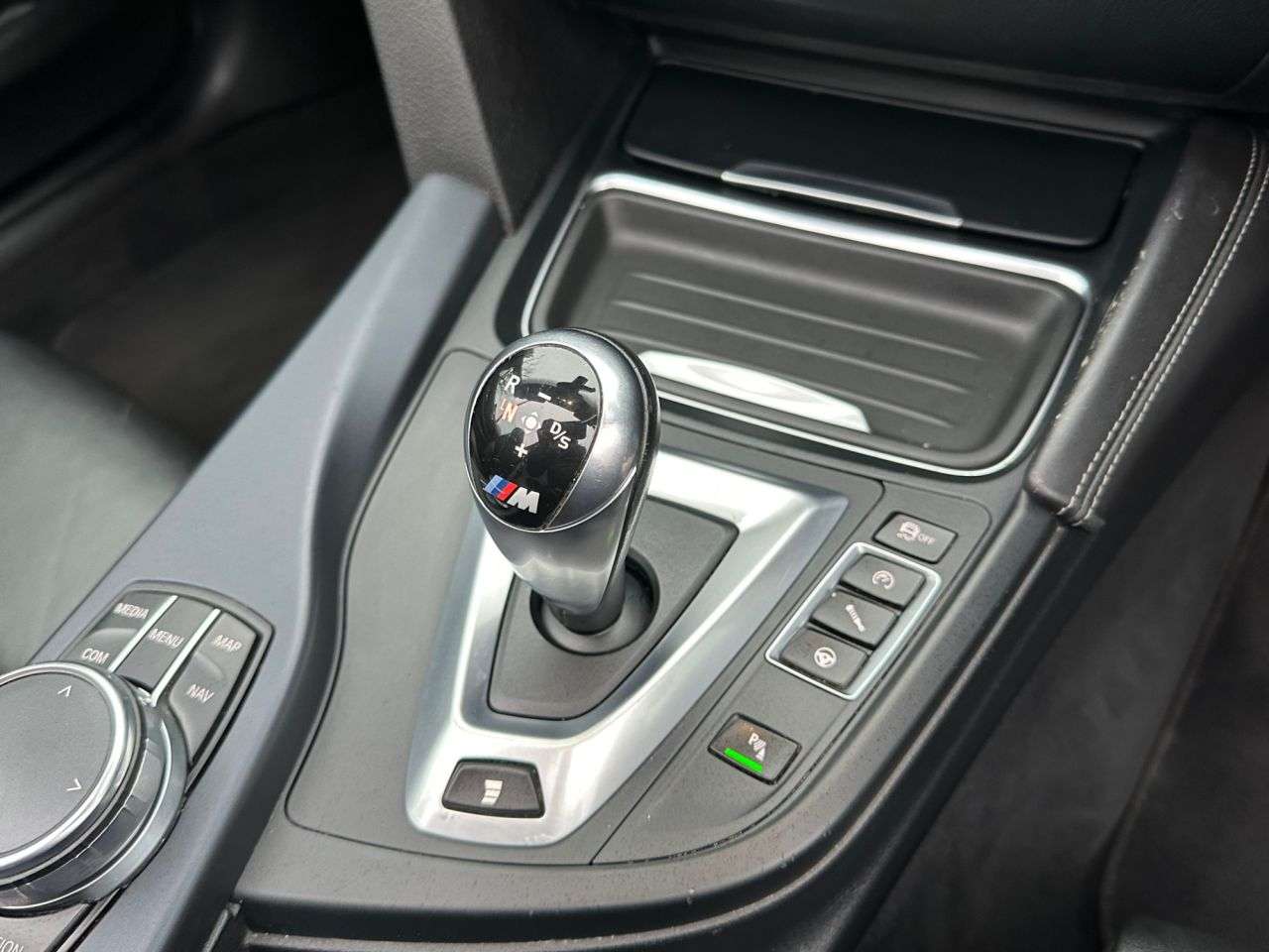 2017 BMW M4 2017 BMW M4