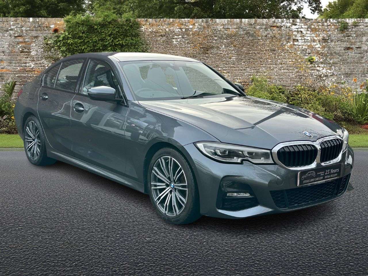 A 2019 BMW 3 SERIES 2.0 318d M Sport Saloon 4dr Diesel Manual Euro 6 (s/s) (150 ps) A 2019 BMW 3 SERIES 2.0 318d M Sport Saloon 4dr Diesel Manual Euro 6 (s/s) (150 ps)