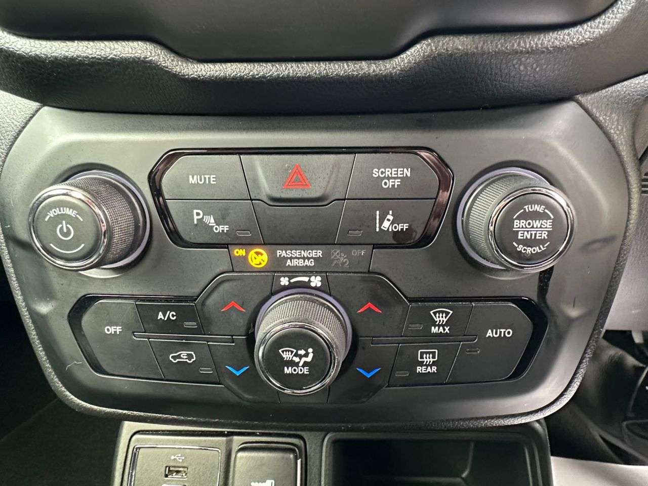 2019 JEEP RENEGADE 2019 JEEP RENEGADE