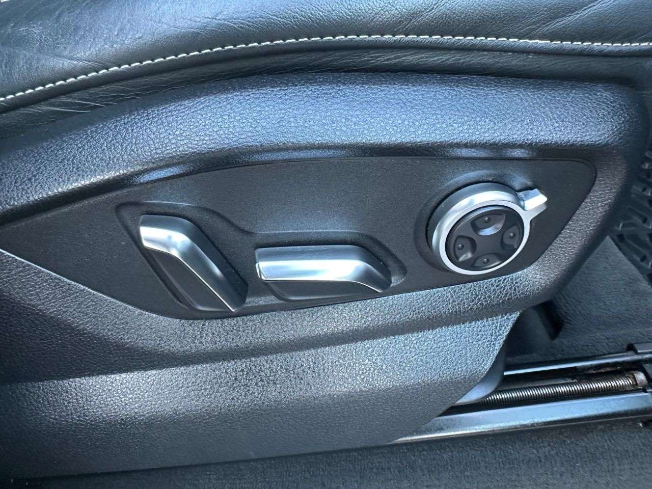 2016 AUDI Q7 2016 AUDI Q7