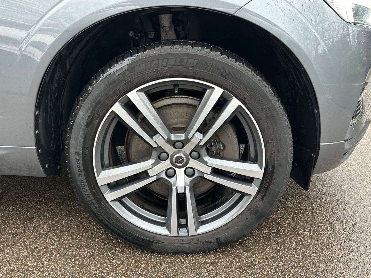 2019 VOLVO XC60 2019 VOLVO XC60