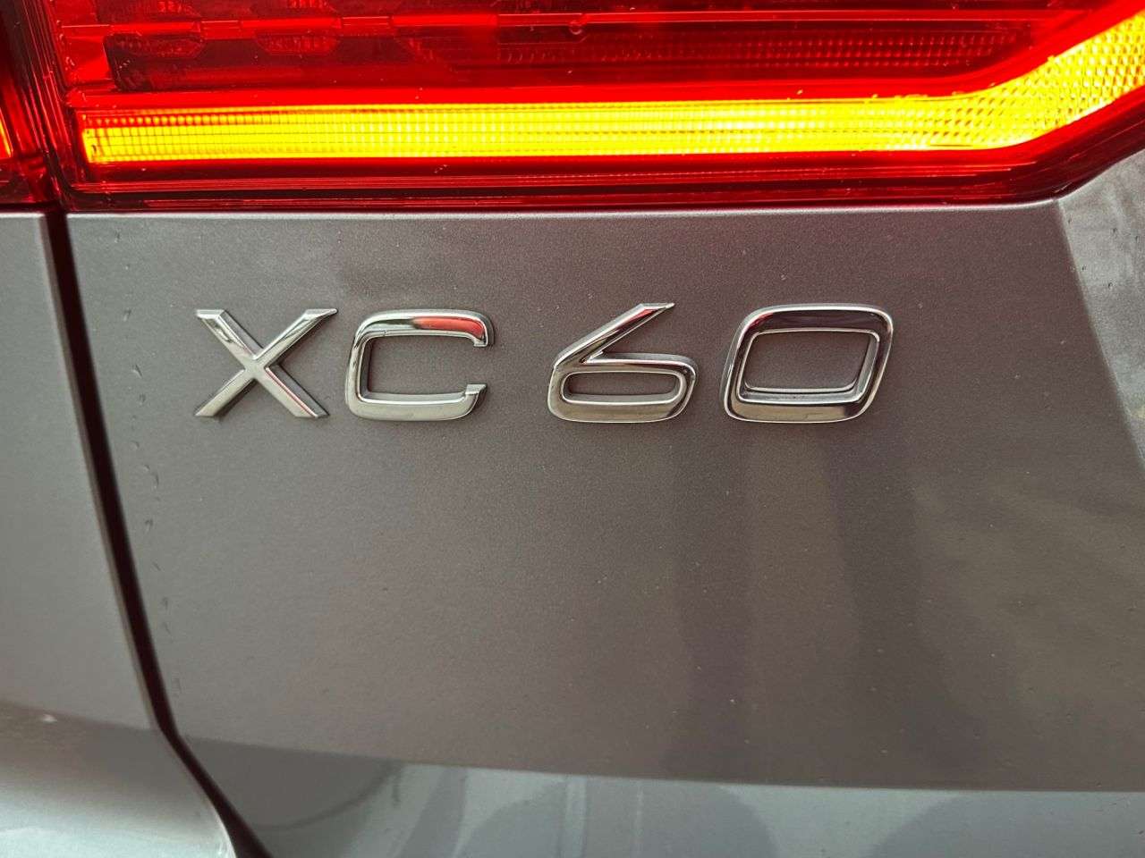 2019 VOLVO XC60 2019 VOLVO XC60