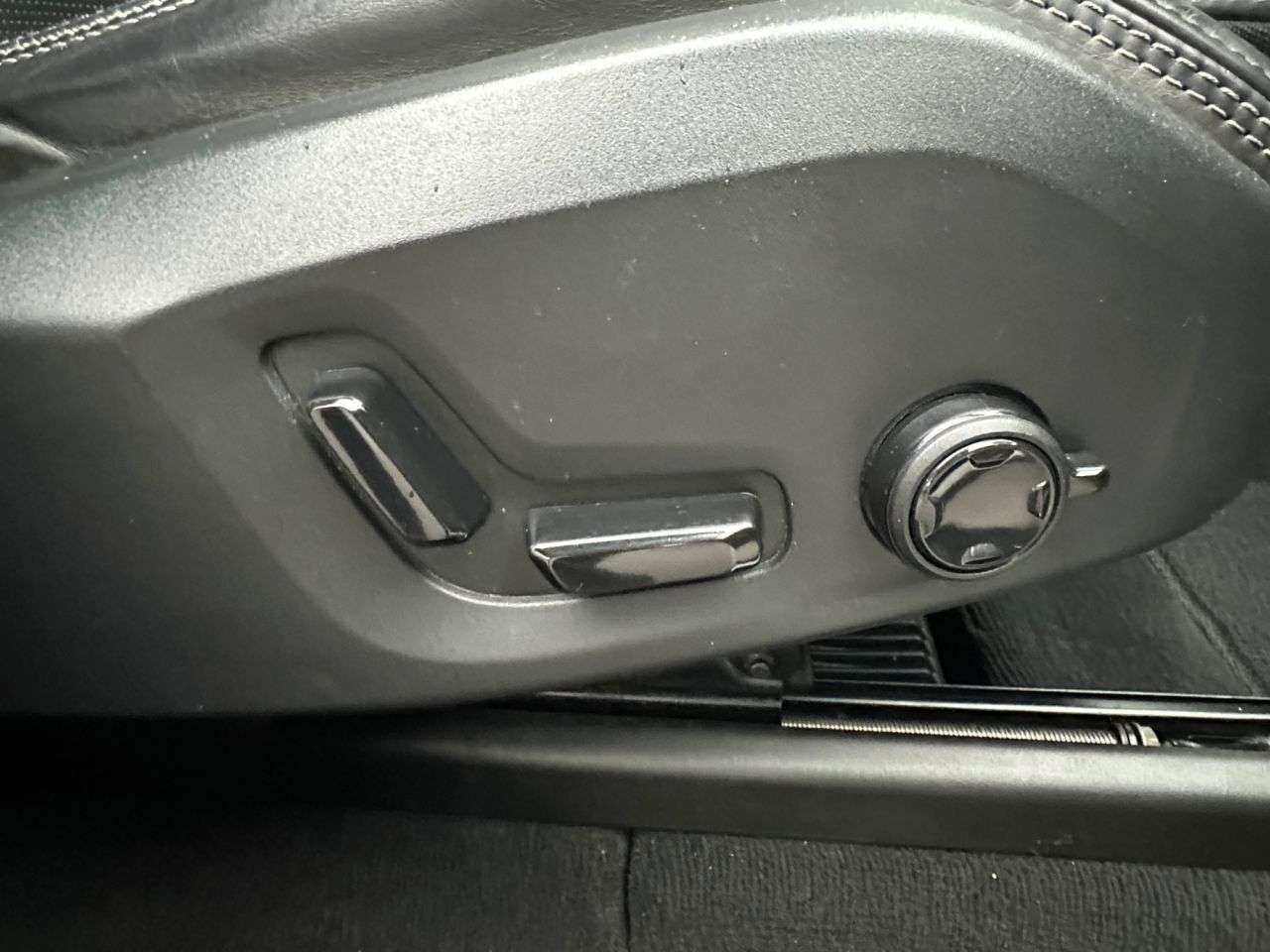 2019 VOLVO XC60 2019 VOLVO XC60