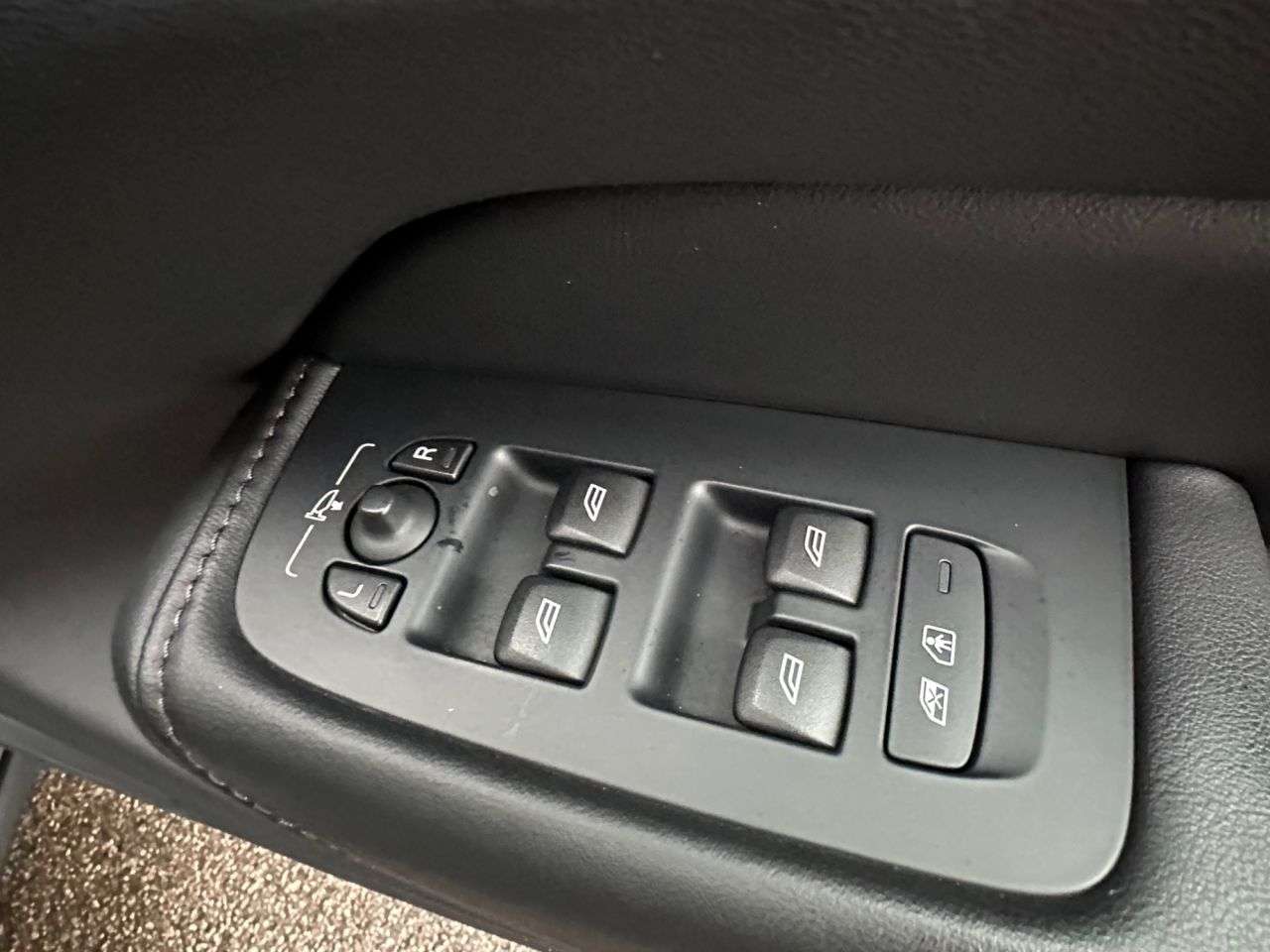 2019 VOLVO XC60 2019 VOLVO XC60