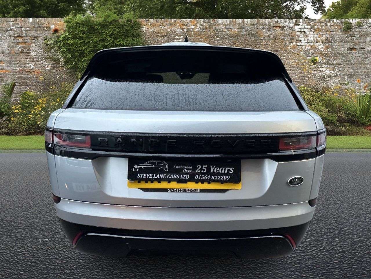 A 2022 LAND ROVER RANGE ROVER VELAR 2.0 P400e 17.1kWh R-Dynamic SE SUV 5dr Petrol Plug-in Hybrid Auto 4WD Euro A 2022 LAND ROVER RANGE ROVER VELAR 2.0 P400e 17.1kWh R-Dynamic SE SUV 5dr Petrol Plug-in Hybrid Auto 4WD Euro
