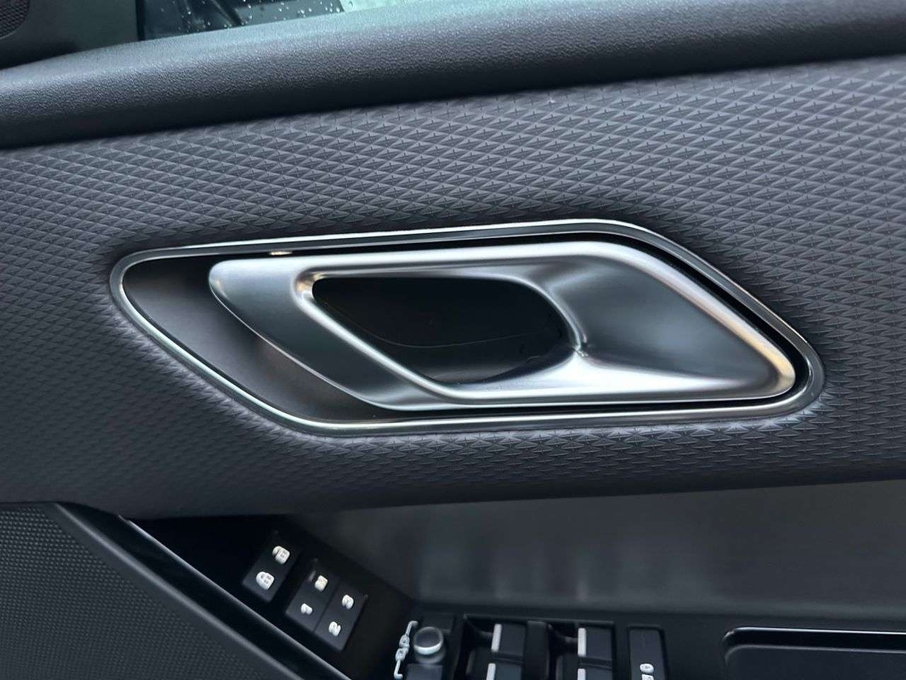 2022 LAND ROVER RANGE ROVER VELAR 2022 LAND ROVER RANGE ROVER VELAR