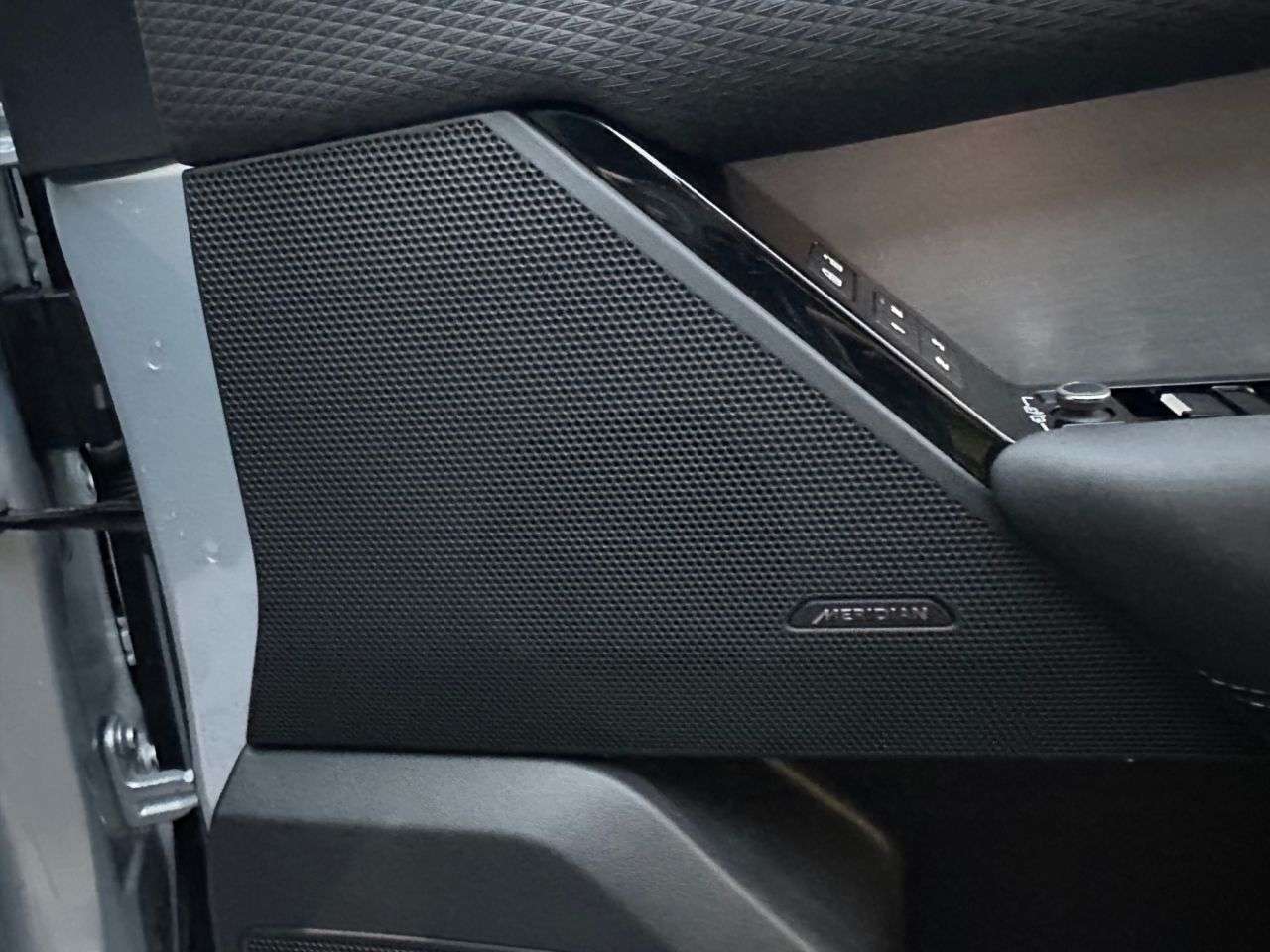 2022 LAND ROVER RANGE ROVER VELAR 2022 LAND ROVER RANGE ROVER VELAR