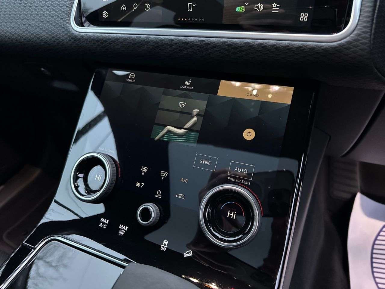 2022 LAND ROVER RANGE ROVER VELAR 2022 LAND ROVER RANGE ROVER VELAR