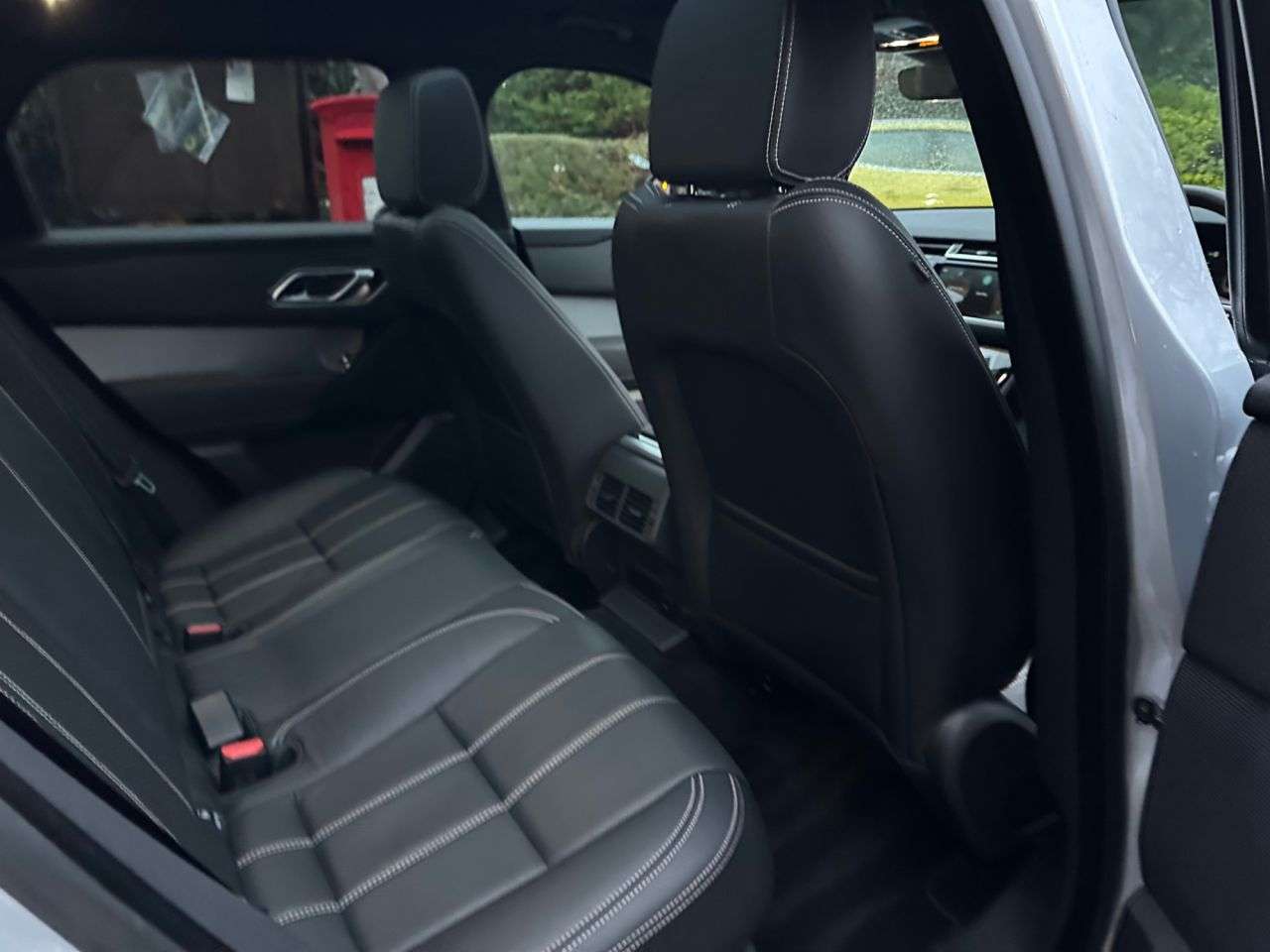 2022 LAND ROVER RANGE ROVER VELAR 2022 LAND ROVER RANGE ROVER VELAR