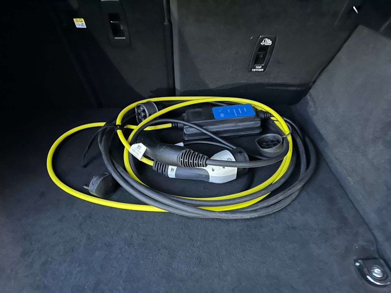 2022 LAND ROVER RANGE ROVER VELAR 2022 LAND ROVER RANGE ROVER VELAR