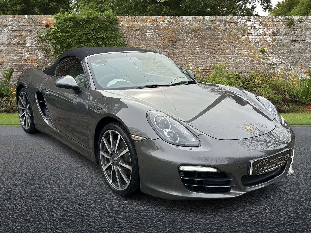 A 2014 PORSCHE BOXSTER 2.7 981 Convertible 2dr Petrol PDK Euro 5 (s/s) (265 ps) A 2014 PORSCHE BOXSTER 2.7 981 Convertible 2dr Petrol PDK Euro 5 (s/s) (265 ps)