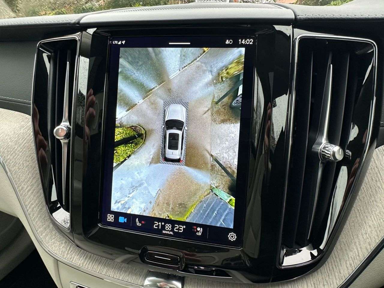 2023 VOLVO XC60 2023 VOLVO XC60