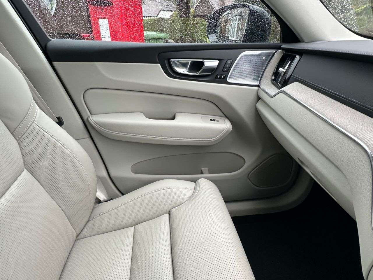 2023 VOLVO XC60 2023 VOLVO XC60