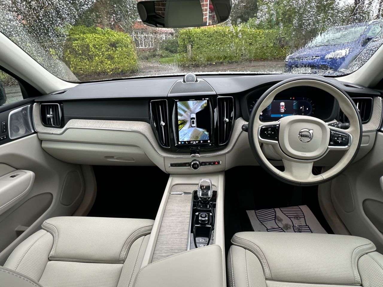 2023 VOLVO XC60 2023 VOLVO XC60