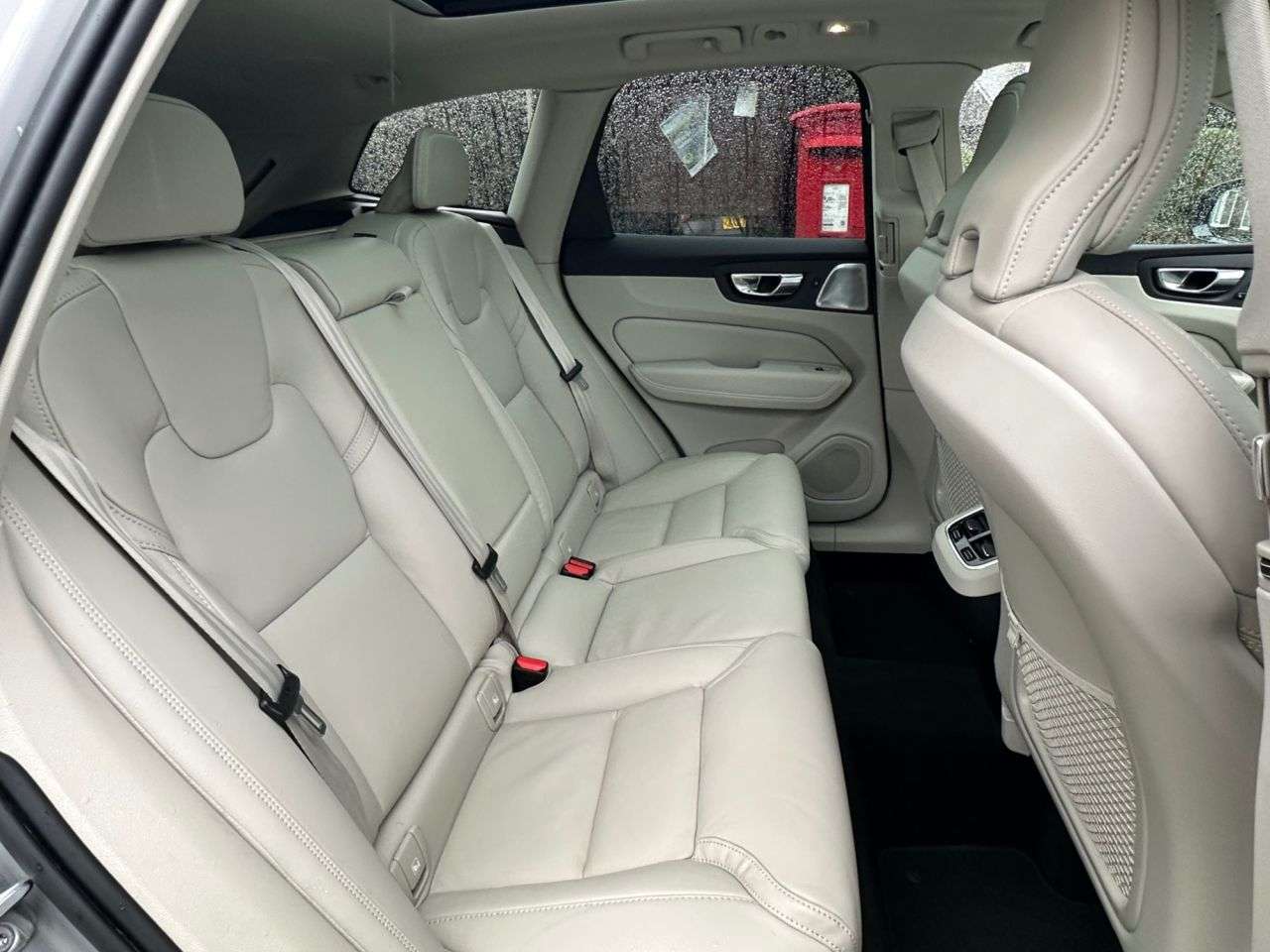 2023 VOLVO XC60 2023 VOLVO XC60