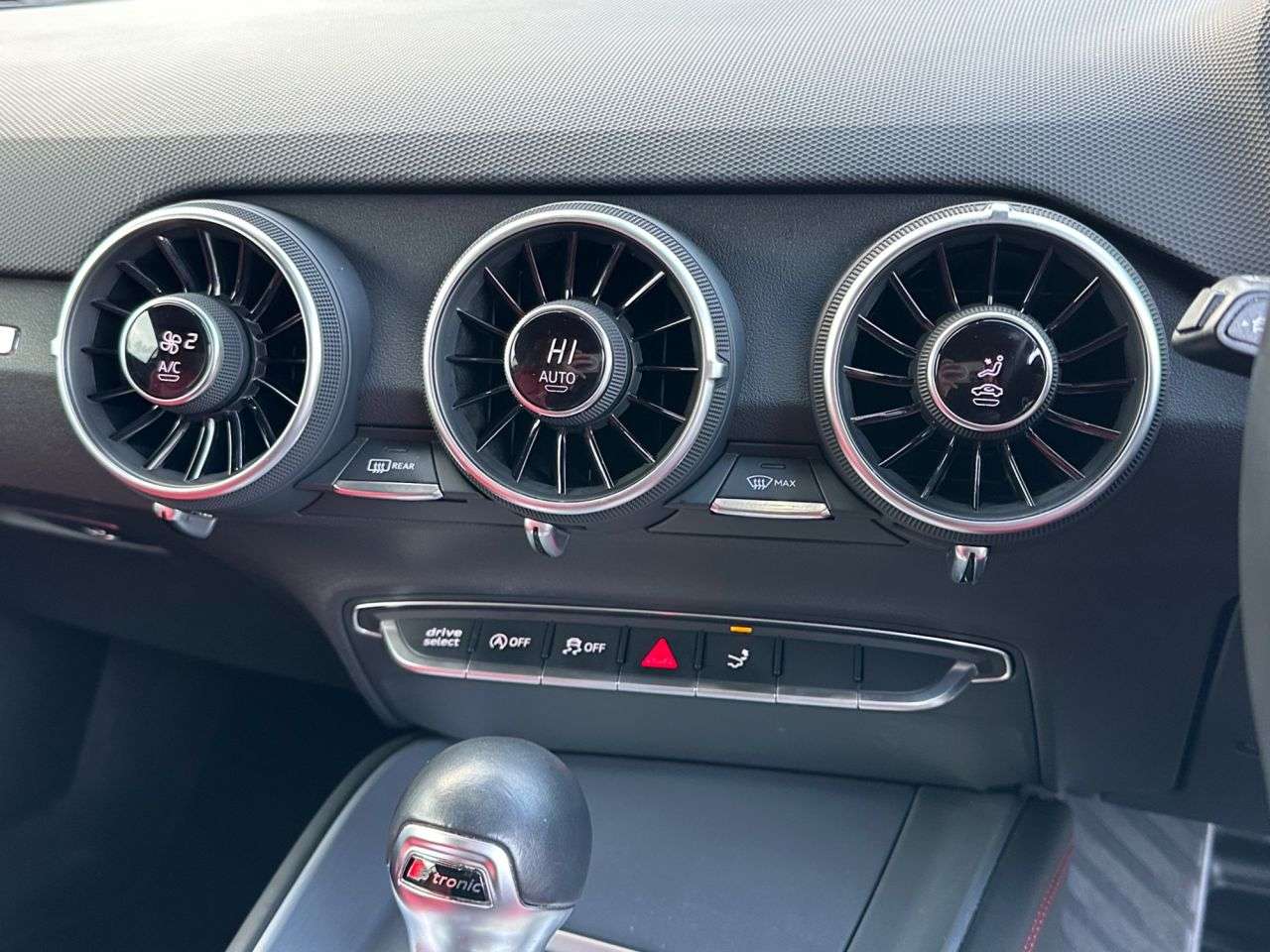 2018 AUDI TTS 2018 AUDI TTS