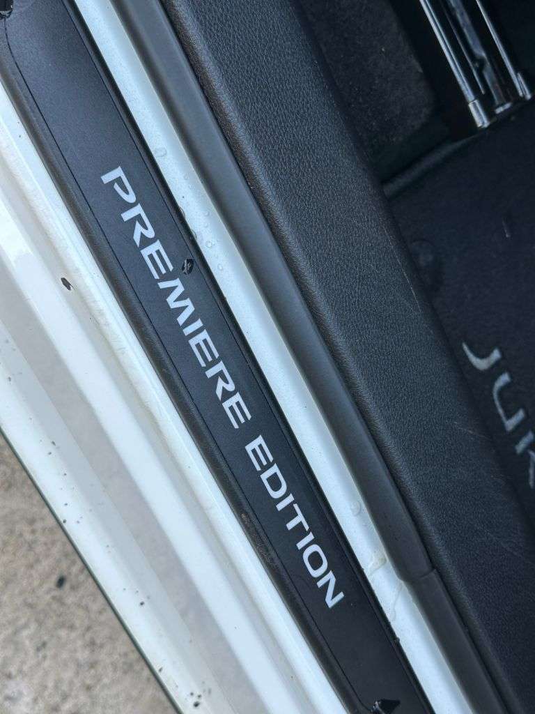 A 2022 NISSAN JUKE 1.6 Premiere Edition SUV 5dr Petrol Hybrid Auto Euro 6 (143 ps) A 2022 NISSAN JUKE 1.6 Premiere Edition SUV 5dr Petrol Hybrid Auto Euro 6 (143 ps)