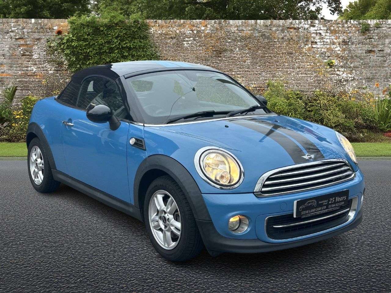 A 2013 MINI COUPE 1.6 Cooper Coupe 2dr Petrol Manual Euro 6 (s/s) (122 ps) A 2013 MINI COUPE 1.6 Cooper Coupe 2dr Petrol Manual Euro 6 (s/s) (122 ps)