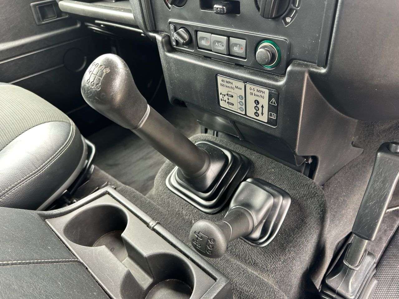 2012 LAND ROVER DEFENDER 2012 LAND ROVER DEFENDER