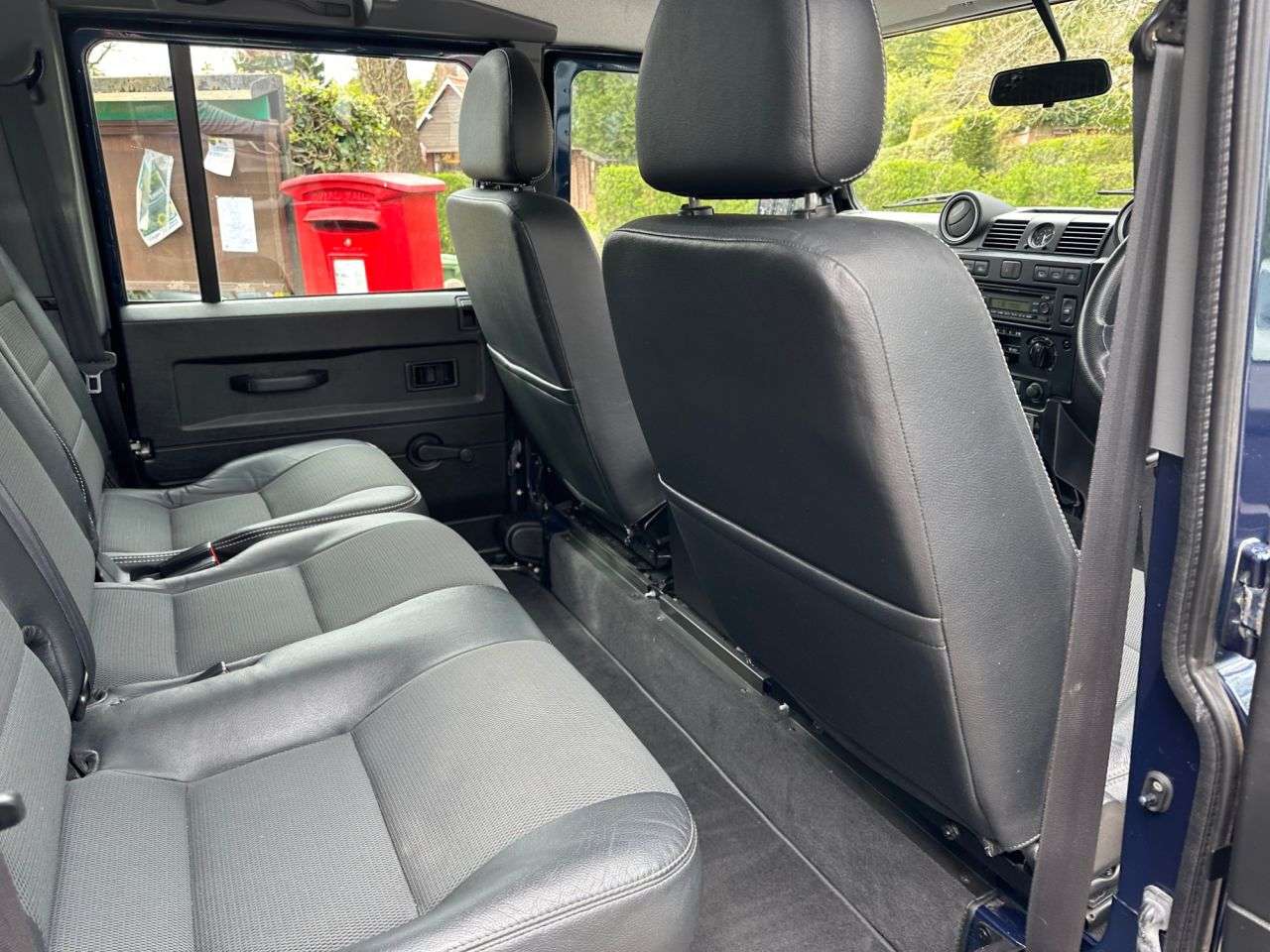 2012 LAND ROVER DEFENDER 2012 LAND ROVER DEFENDER