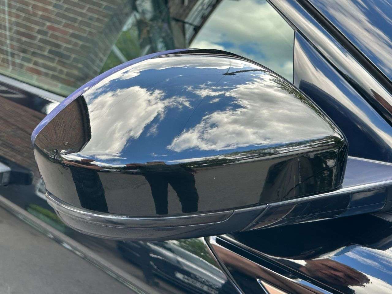 2019 LAND ROVER RANGE ROVER EVOQUE 2019 LAND ROVER RANGE ROVER EVOQUE