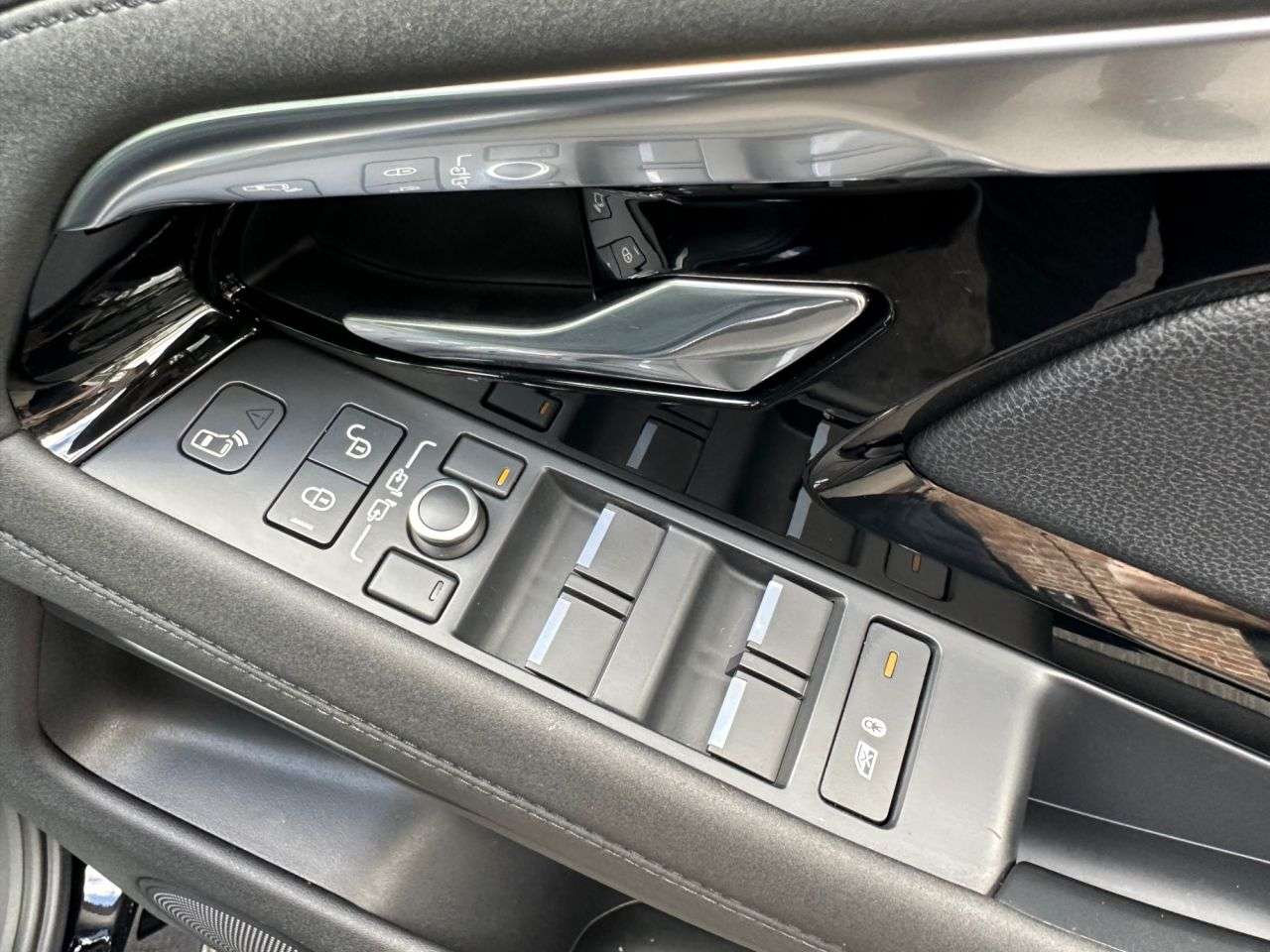 2019 LAND ROVER RANGE ROVER EVOQUE 2019 LAND ROVER RANGE ROVER EVOQUE