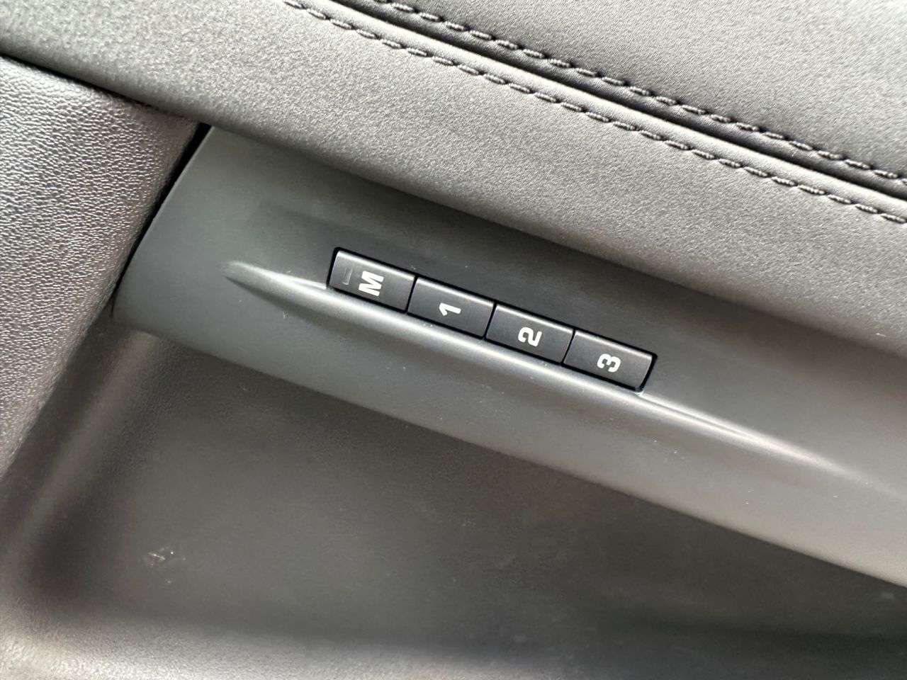 2019 LAND ROVER RANGE ROVER EVOQUE 2019 LAND ROVER RANGE ROVER EVOQUE