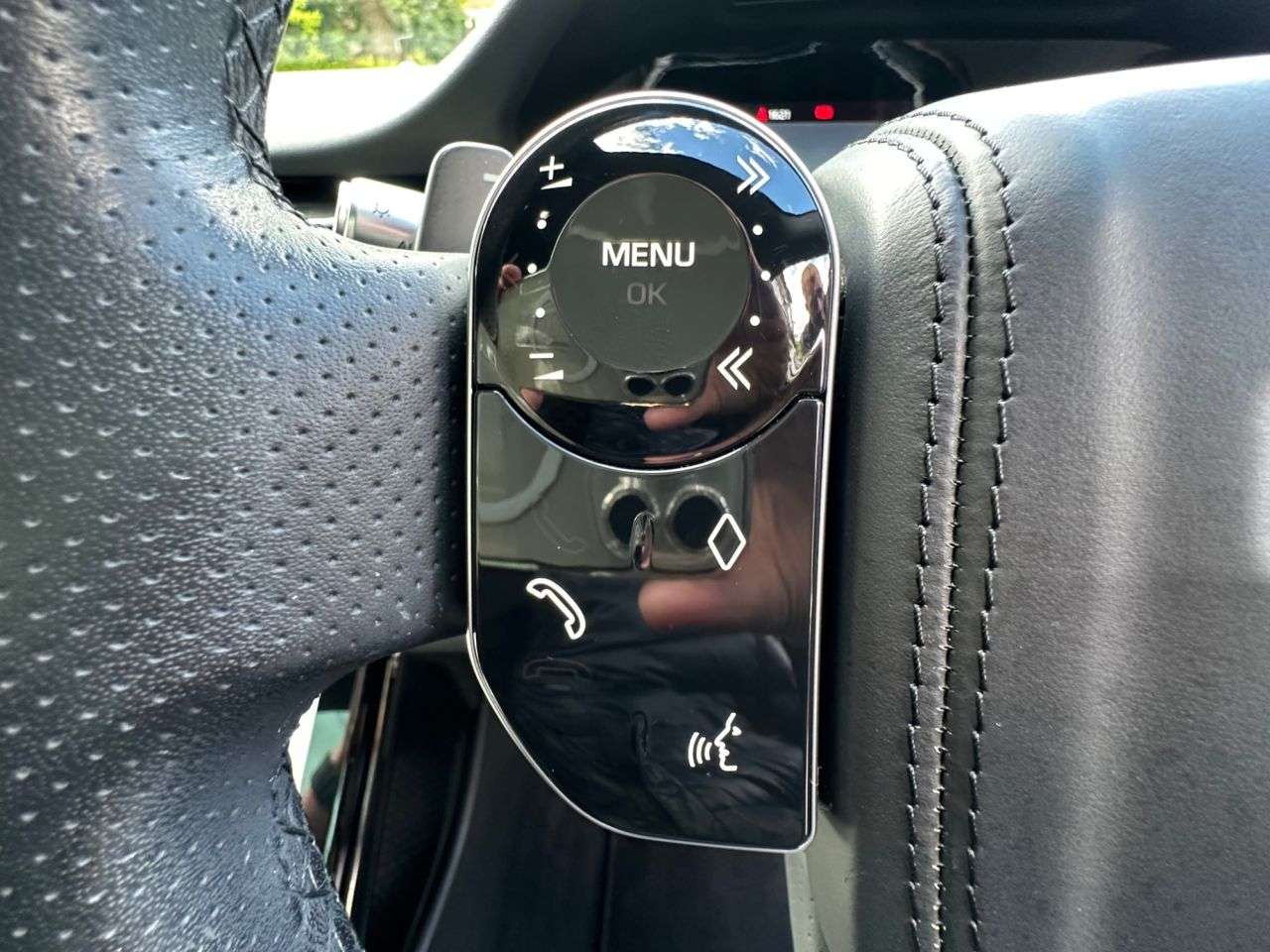 2019 LAND ROVER RANGE ROVER EVOQUE 2019 LAND ROVER RANGE ROVER EVOQUE