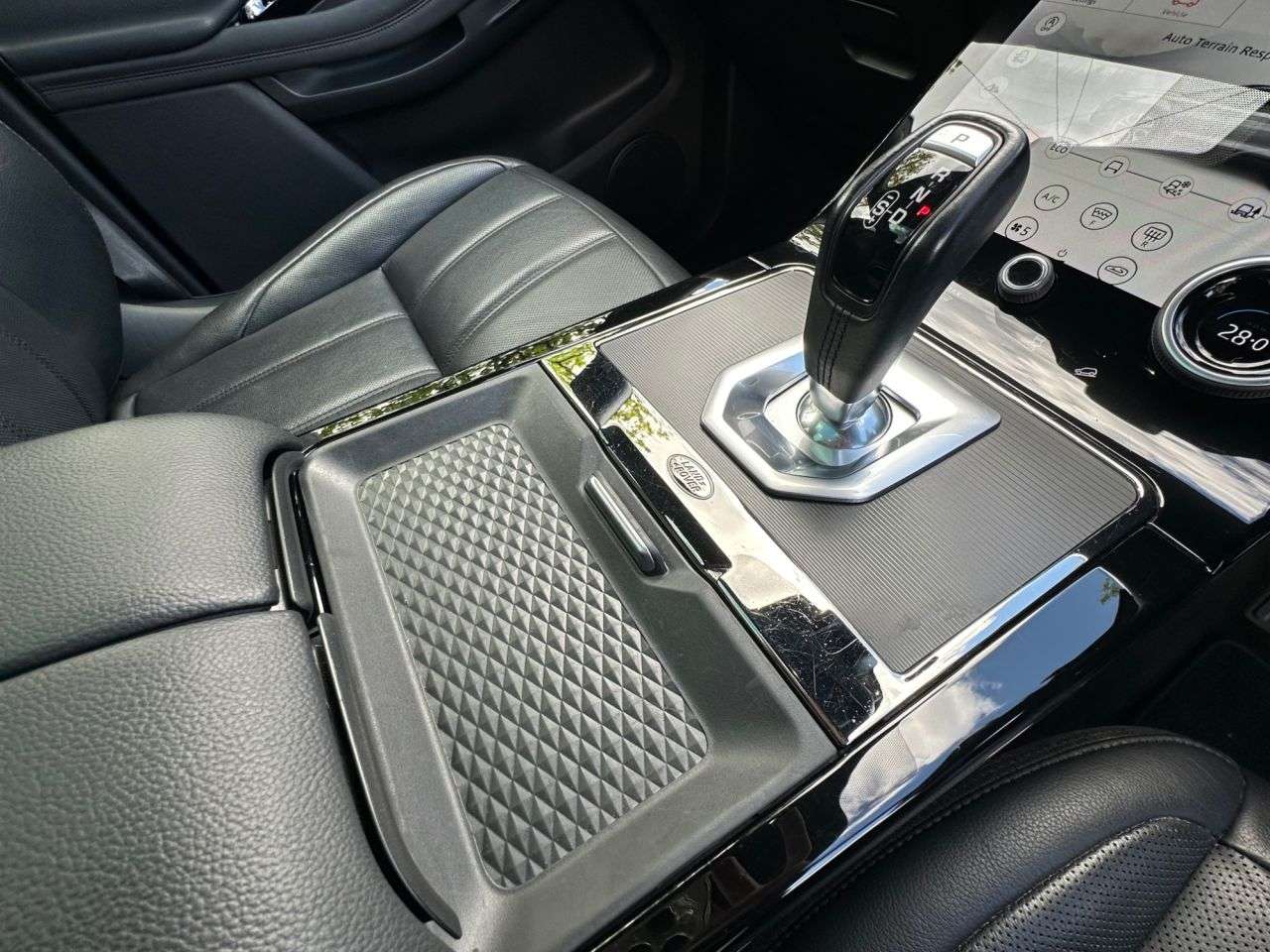 2019 LAND ROVER RANGE ROVER EVOQUE 2019 LAND ROVER RANGE ROVER EVOQUE