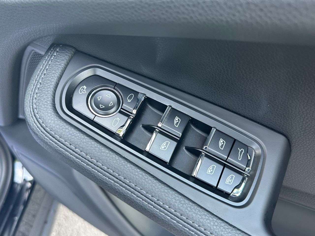 2022 PORSCHE MACAN 2022 PORSCHE MACAN