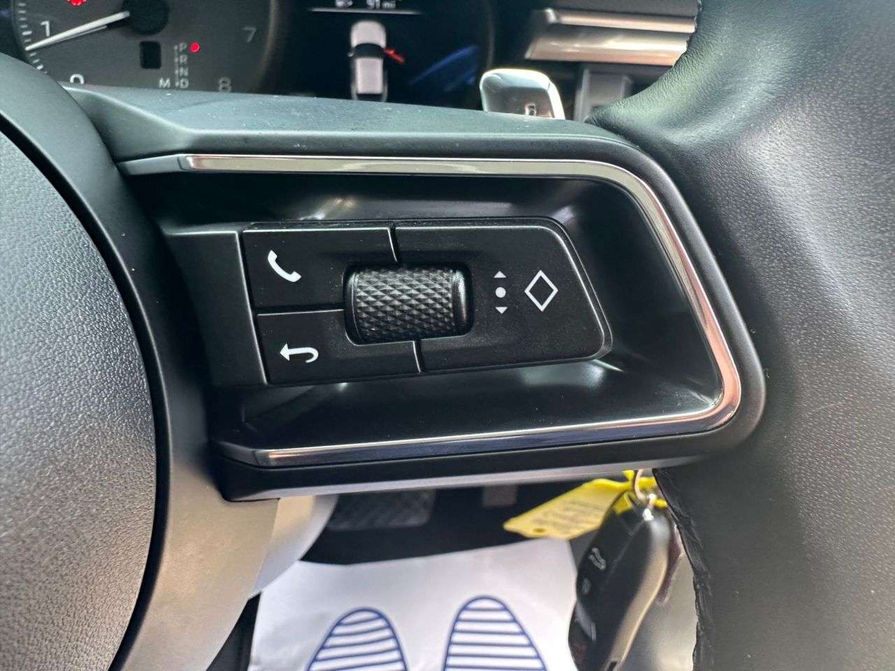 2022 PORSCHE MACAN 2022 PORSCHE MACAN
