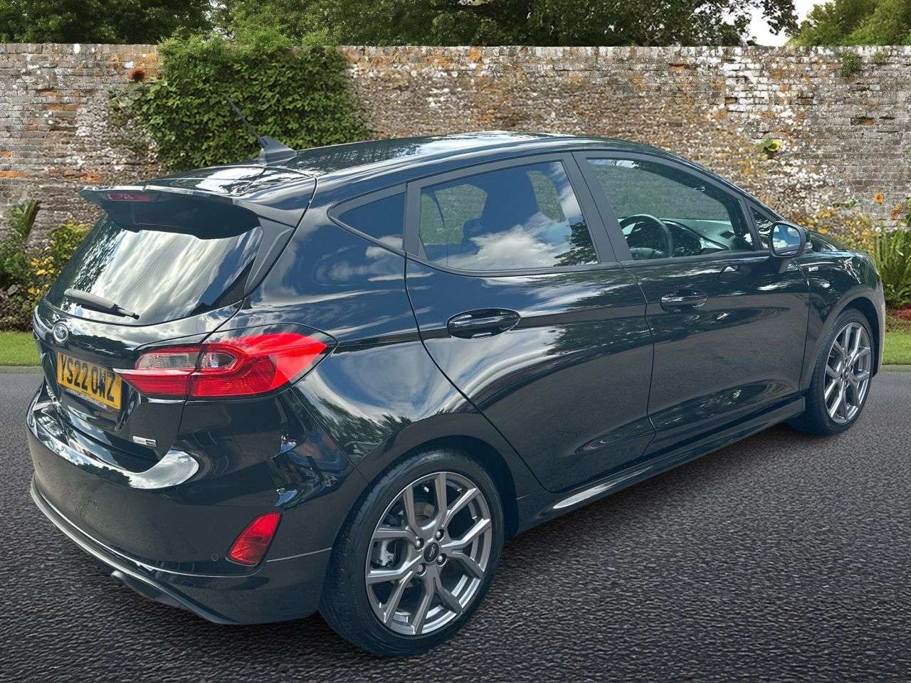A 2022 FORD FIESTA 1.0T EcoBoost MHEV ST-Line Hatchback 5dr Petrol Hybrid Manual Euro 6 (s/s) A 2022 FORD FIESTA 1.0T EcoBoost MHEV ST-Line Hatchback 5dr Petrol Hybrid Manual Euro 6 (s/s)
