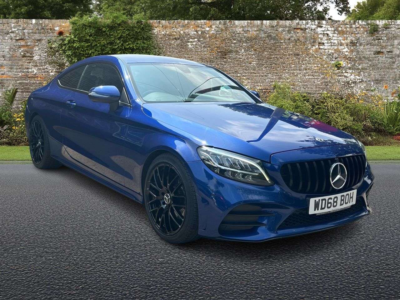 A 2018 MERCEDES-BENZ C-CLASS 1.5 C200 MHEV AMG Line Coupe 2dr Petrol G-Tronic+ Euro 6 (s/s) (198 ps) Pre A 2018 MERCEDES-BENZ C-CLASS 1.5 C200 MHEV AMG Line Coupe 2dr Petrol G-Tronic+ Euro 6 (s/s) (198 ps) Pre