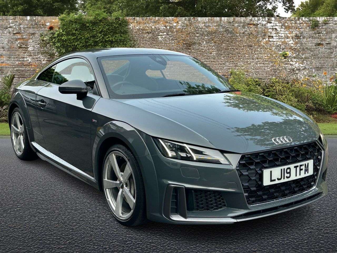 A 2019 AUDI TT 2.0 TFSI 45 S line Coupe 3dr Petrol S Tronic Euro 6 (s/s) (245 ps) A 2019 AUDI TT 2.0 TFSI 45 S line Coupe 3dr Petrol S Tronic Euro 6 (s/s) (245 ps)