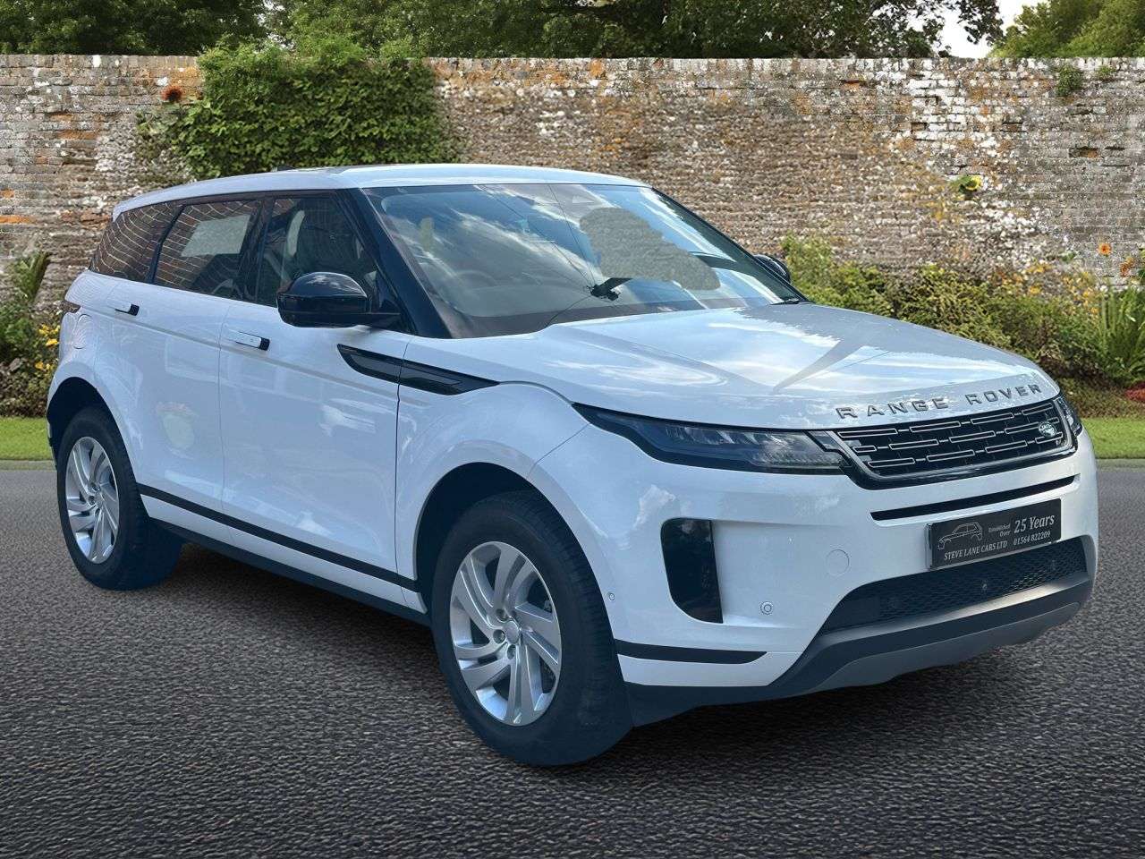 A 2024 LAND ROVER RANGE ROVER EVOQUE 2.0 D200 MHEV S SUV 5dr Diesel Auto 4WD Euro 6 (s/s) (204 ps) A 2024 LAND ROVER RANGE ROVER EVOQUE 2.0 D200 MHEV S SUV 5dr Diesel Auto 4WD Euro 6 (s/s) (204 ps)